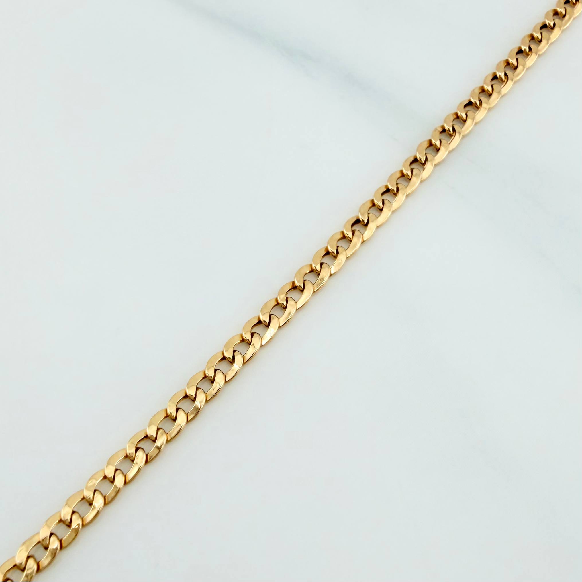 Pulso Cubano 1.25 g / 21.1 cm / 2.5 mm Oro Amarillo 18K