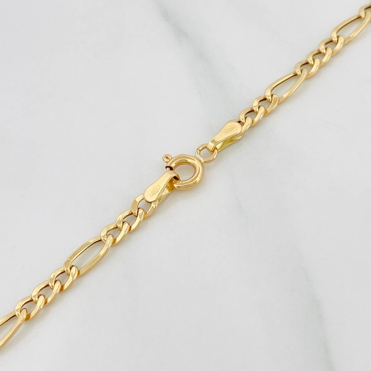 Cadena Figaro 4.2g / 60cm / 3.3mm Oro Amarillo 18K