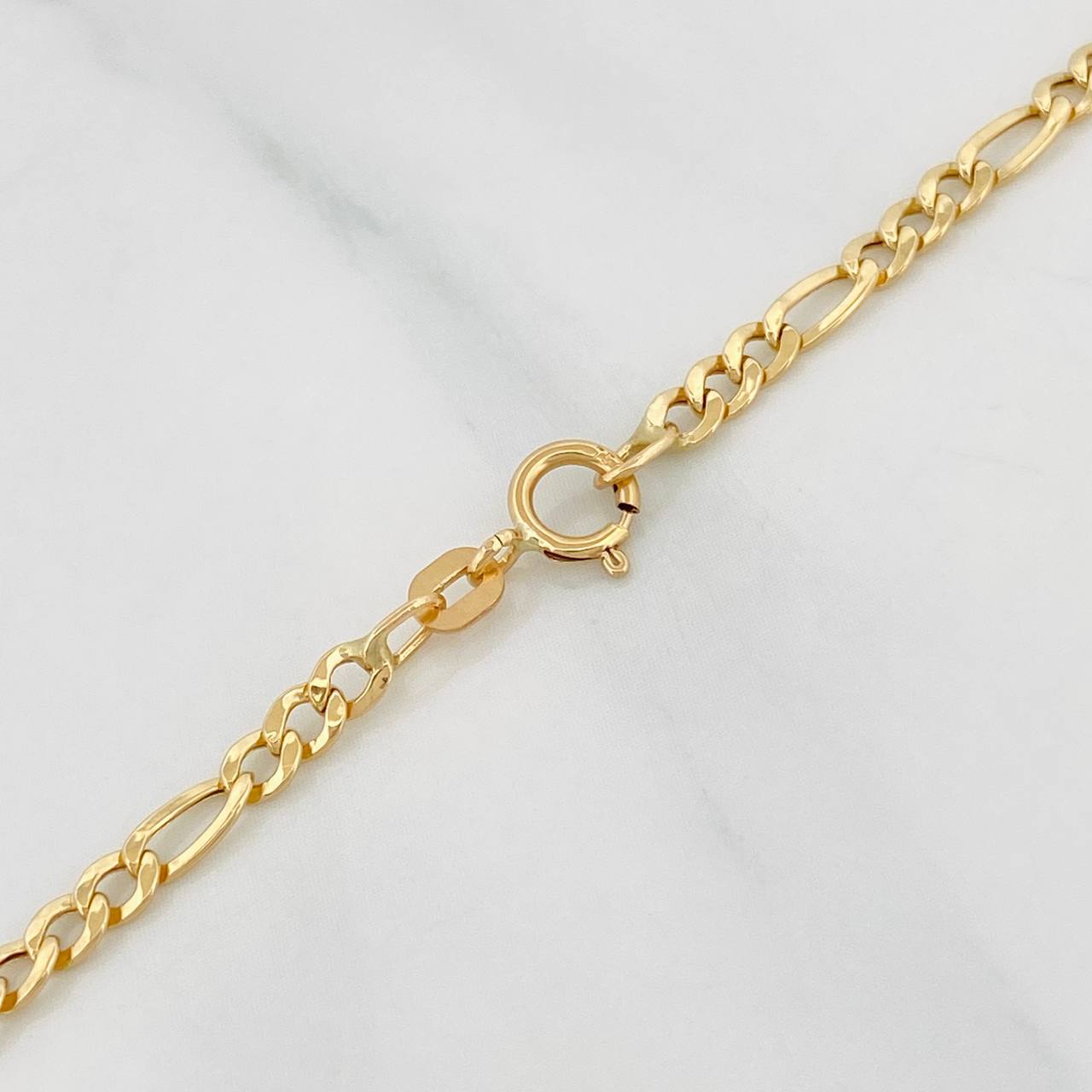 Cadena Figaro 2.7g / 60cm / 2.6mm Oro Amarillo 18K