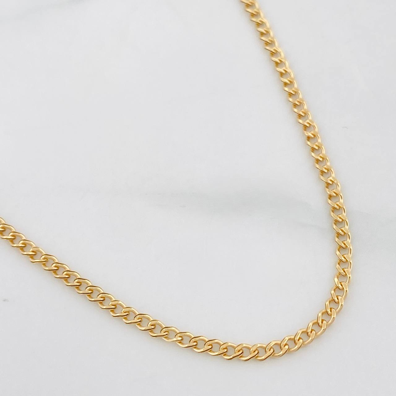 Cadena Cubana 1.55g / 45cm / 1.9mm Oro Amarillo 18K