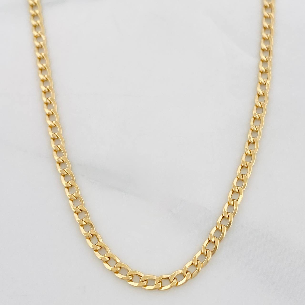 Cadena Cubana 2.1g / 45cm / 2.3mm Oro Amarillo 18K