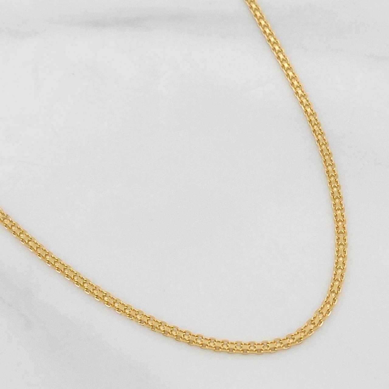 Cadena China 2.5g / 45cm / 1.5mm Oro Amarillo 18K