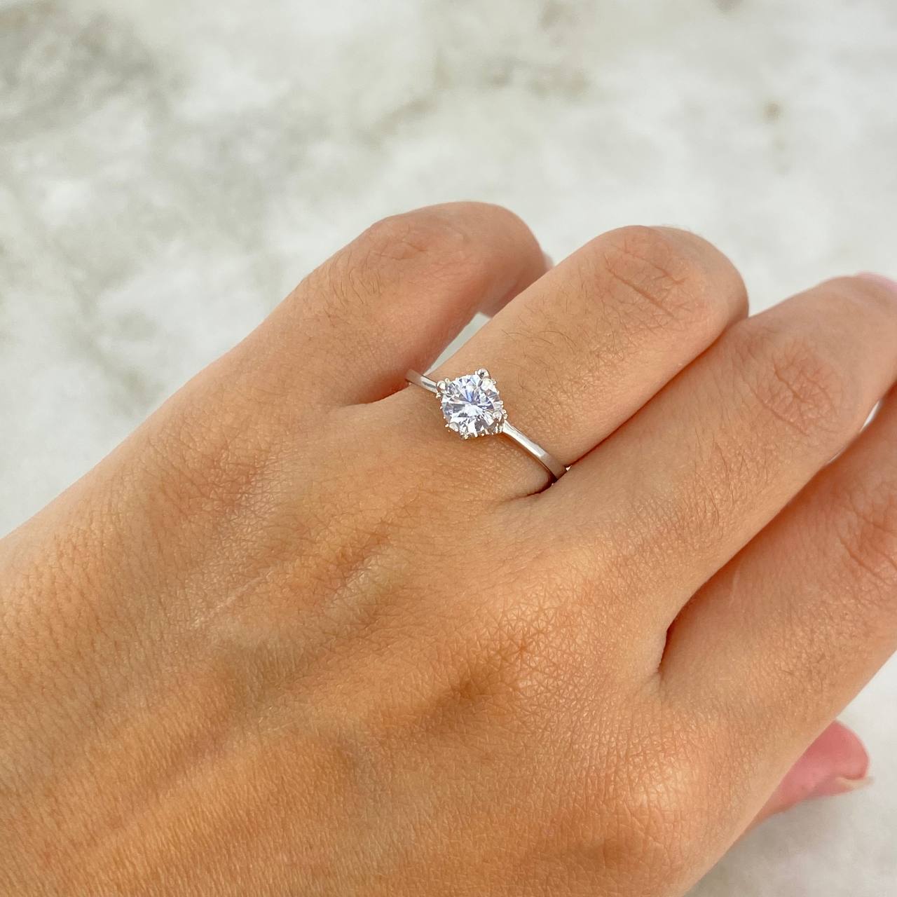 Anillo Solitario Corona Doble 1.8gr / T6 3/4 / Circones Blancos Oro Blanco