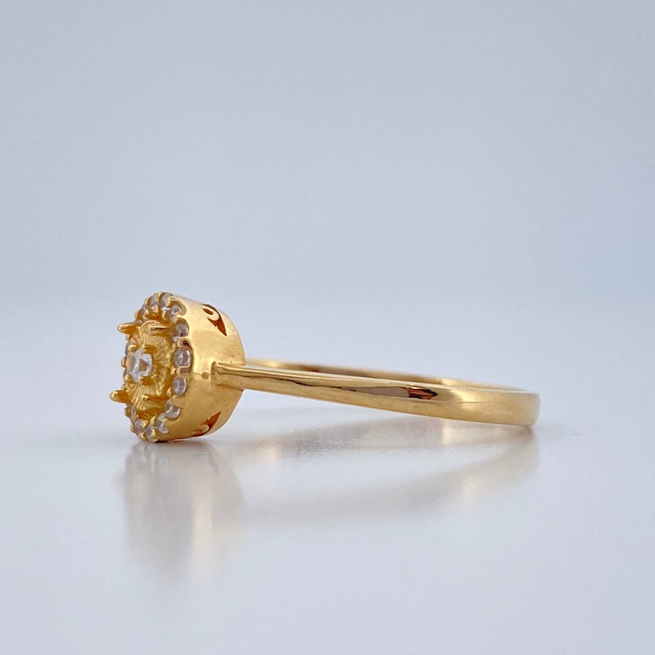 Anillo Halo Circulo 1.85gr / T5 1/2 / Oro Amarillo 18K %