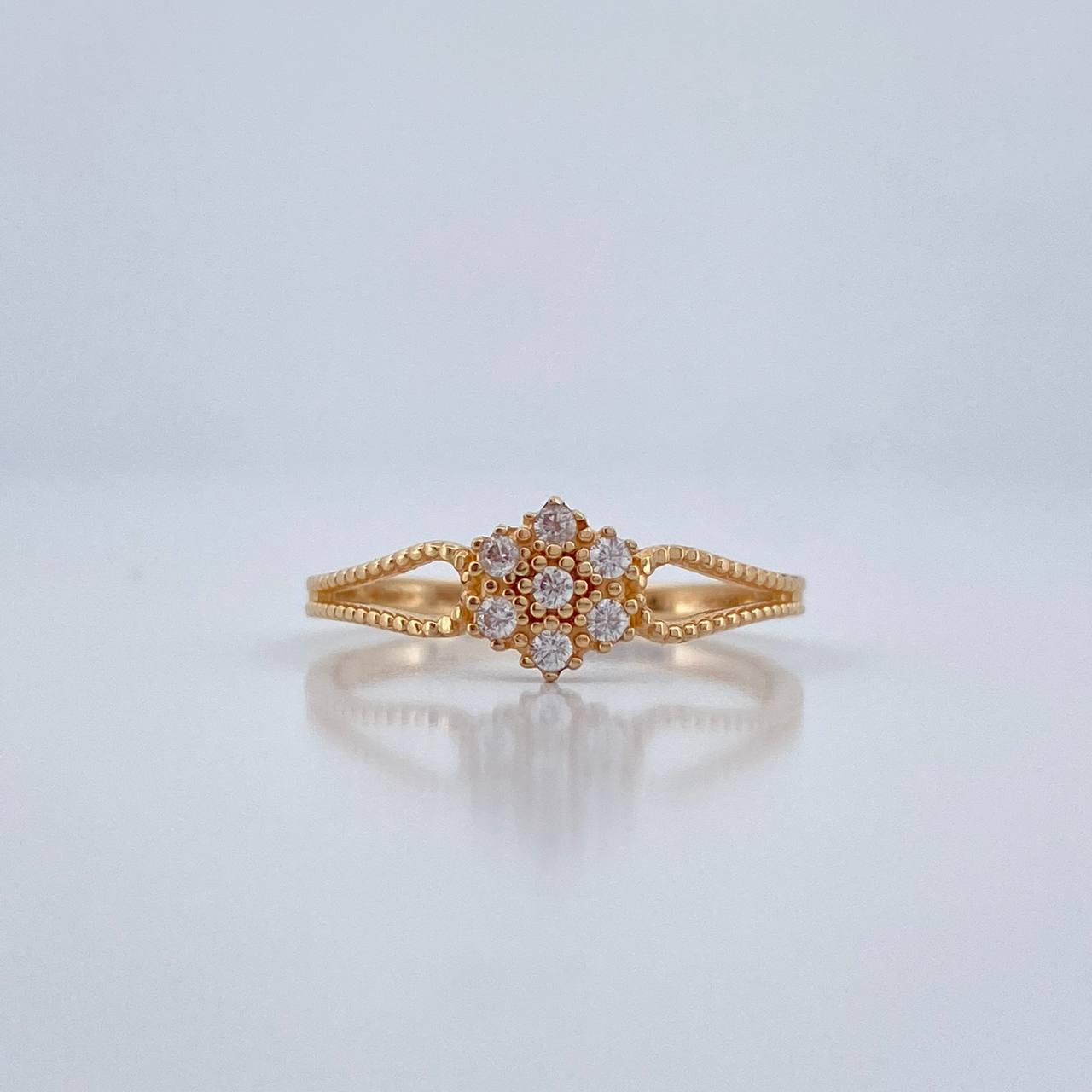 Anillo Flor Linea Doble 1.55gr / T6 3/4 / Oro Amarillo 18K %