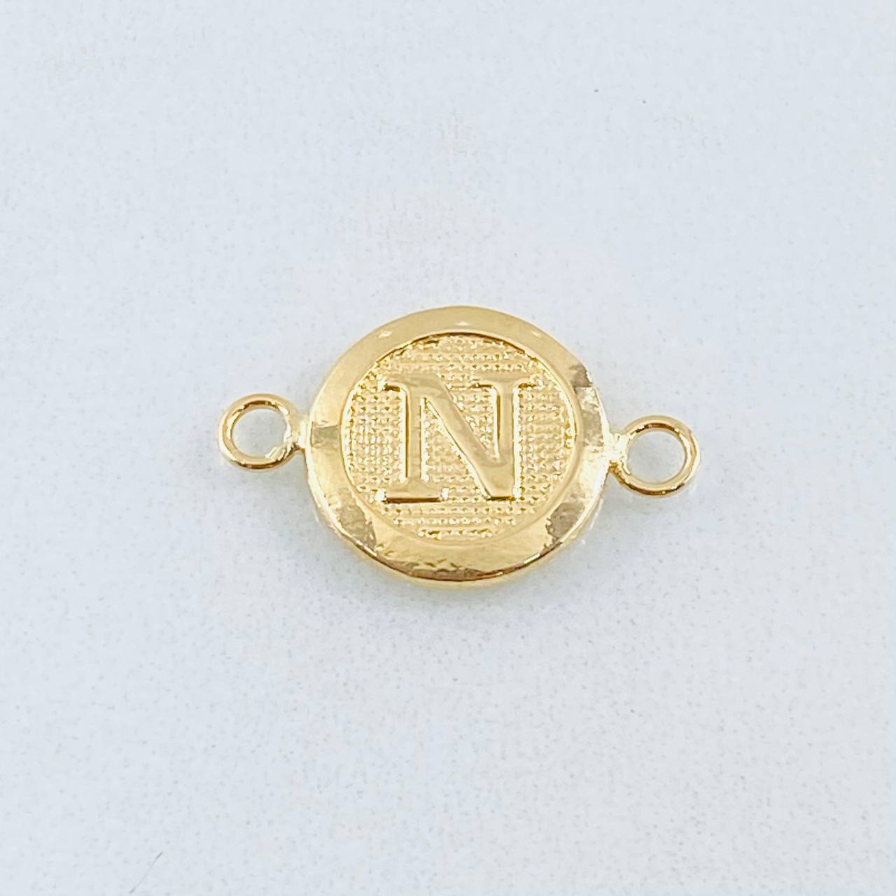 Herraje Letra N 0.6gr / 1.7cm / Oro Amarillo 18K ©
