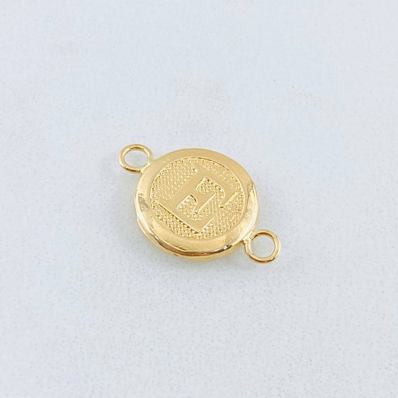Herraje Letra Circulo E 0.35 g / 1.5 cm Oro Amarillo 18K