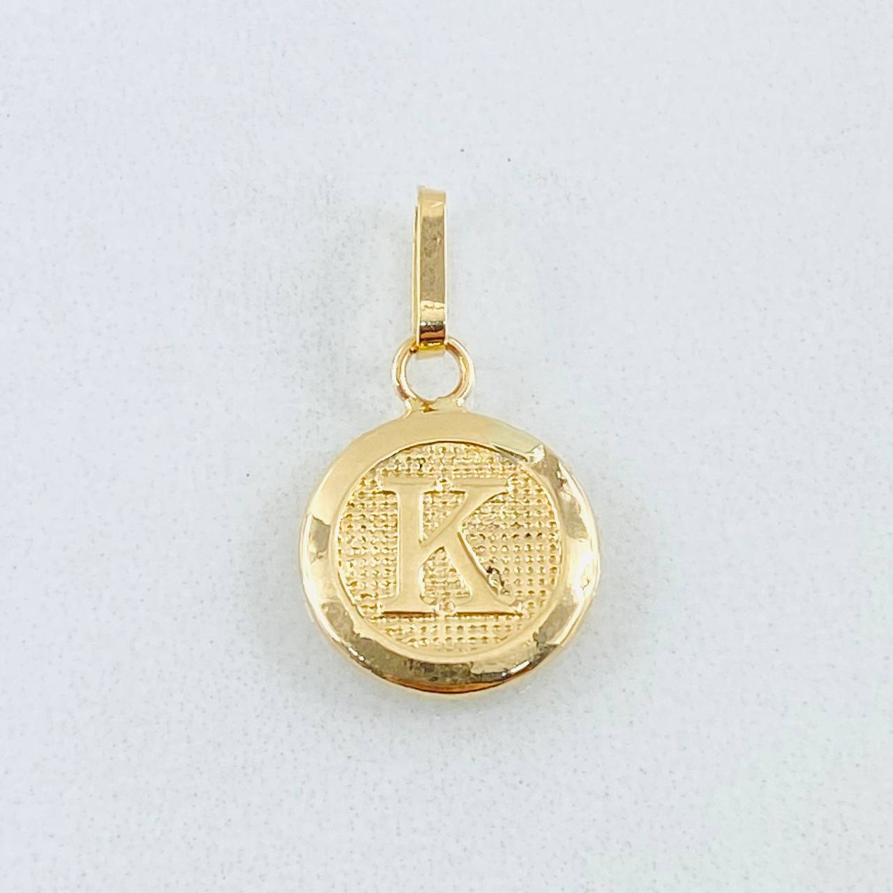 Dije Letra K 0.65gr / 2cm / Oro Amarillo 18K *
