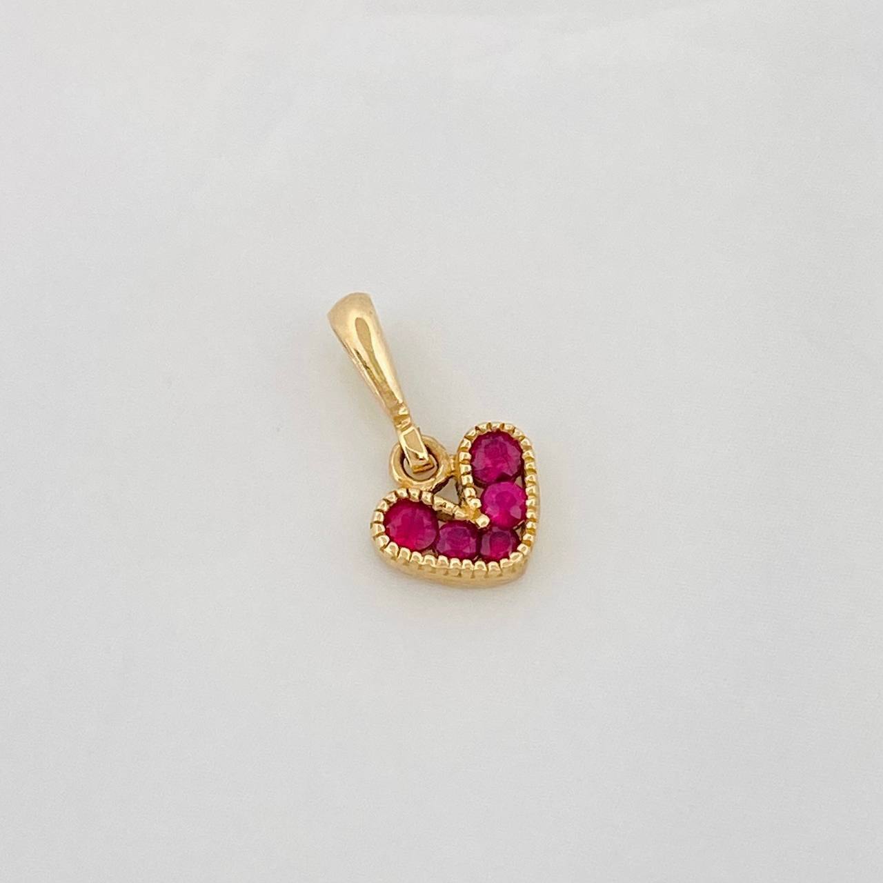 Dije Corazon Rubíes 0.27pts 0.6g / 1.02cm Oro Amarillo 18K