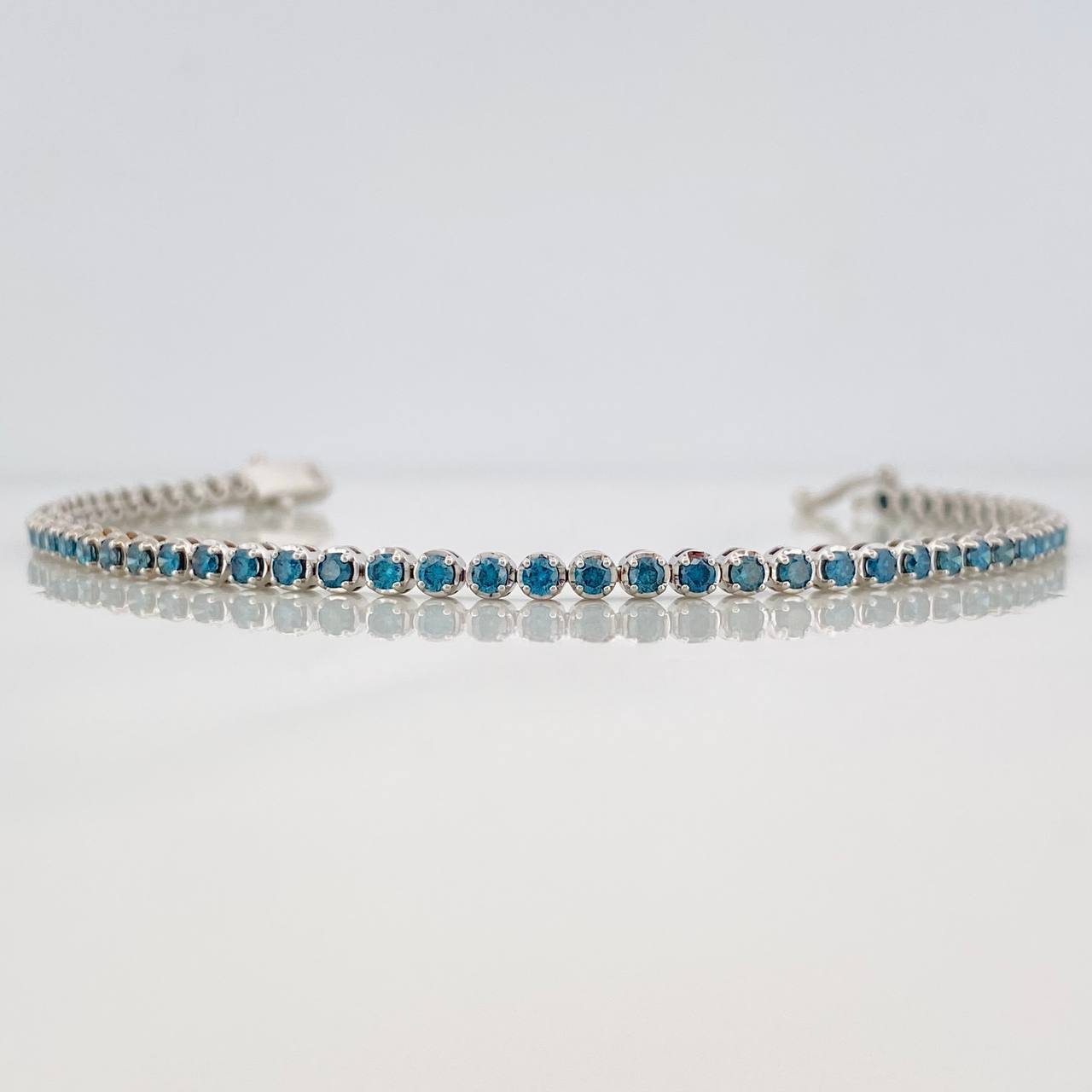 Pulso Circular Diamantes 2.20qts 7.5g / 17.05cm / 2.79mm Oro Blanco 18K