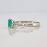Anillo Solitario Cuadrado Esmeralda 0.42pts 1.95g / T6 3/4 Oro Blanco 18K