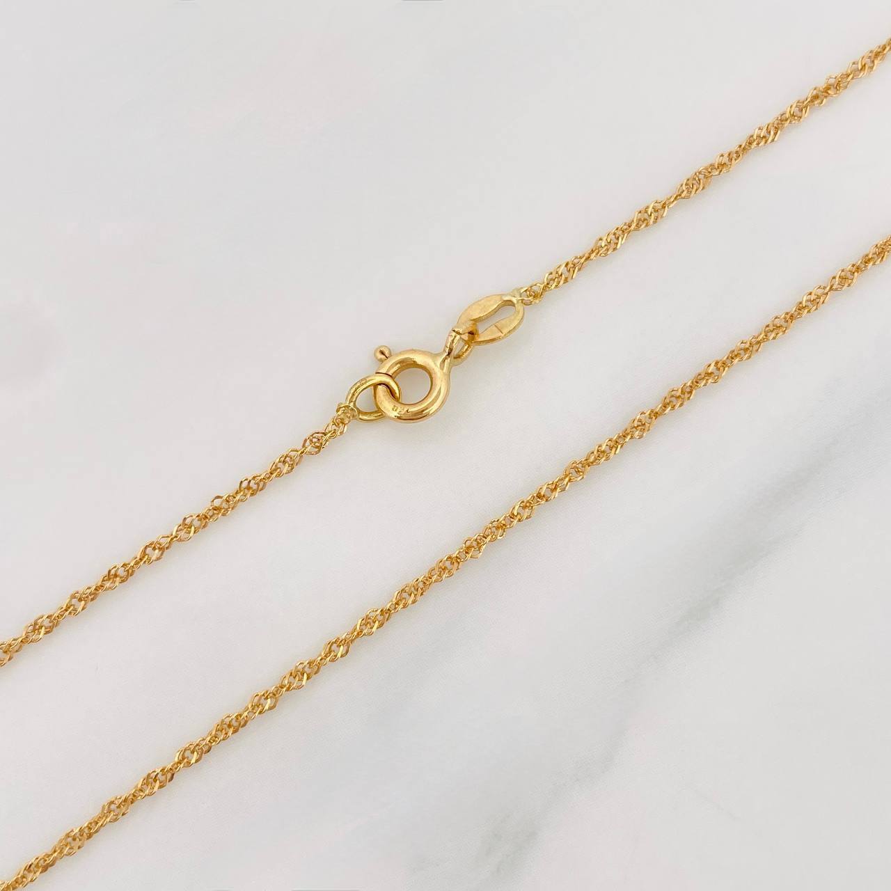 Cadena Singapur 1.45g / 40cm / 1.44mm Oro Amarillo 18K