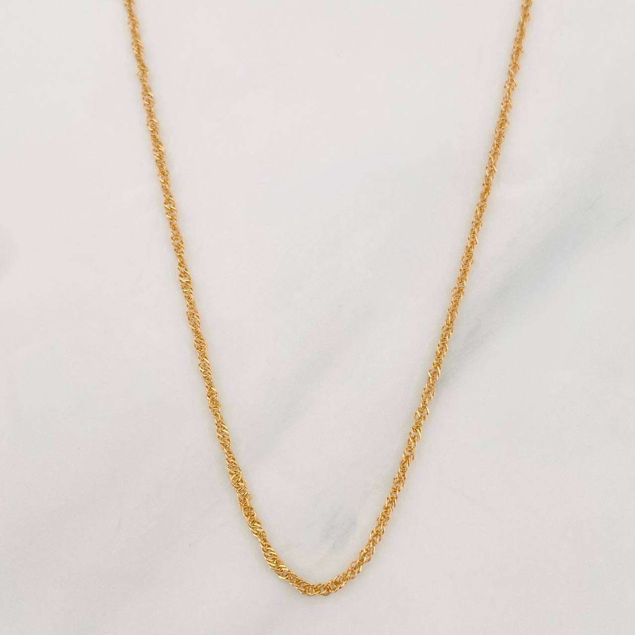 Cadena Singapur 1.45g / 40cm / 1.44mm Oro Amarillo 18K