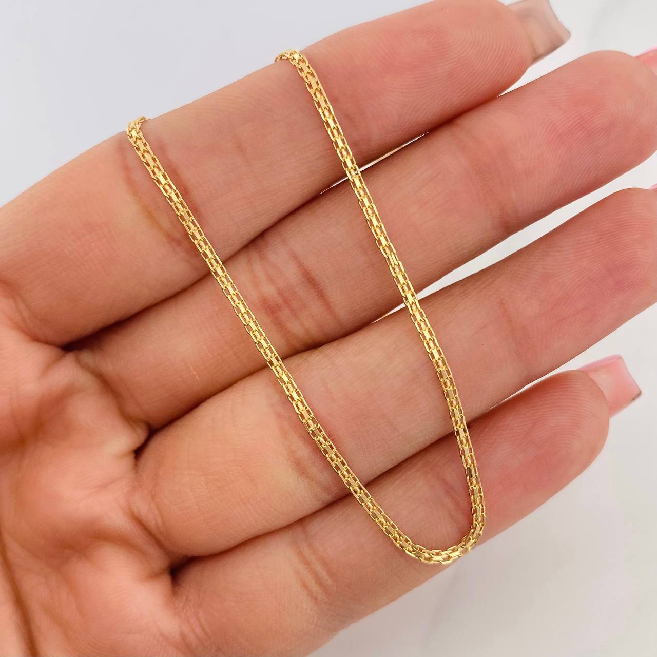 Cadena China 2.9g / 40cm / 1.71mm Oro Amarillo 18K