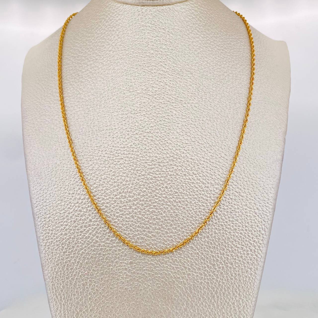 Cadena Lazo 1.65g / 45cm / 1.59mm Oro Amarillo 18K