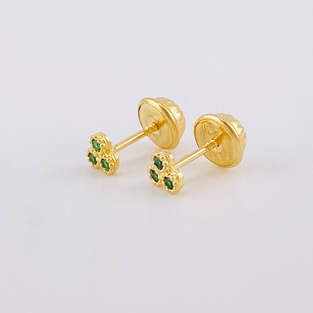 Topos Trio Circulos 0.55g / 3.9mm Oro Amarillo 18K