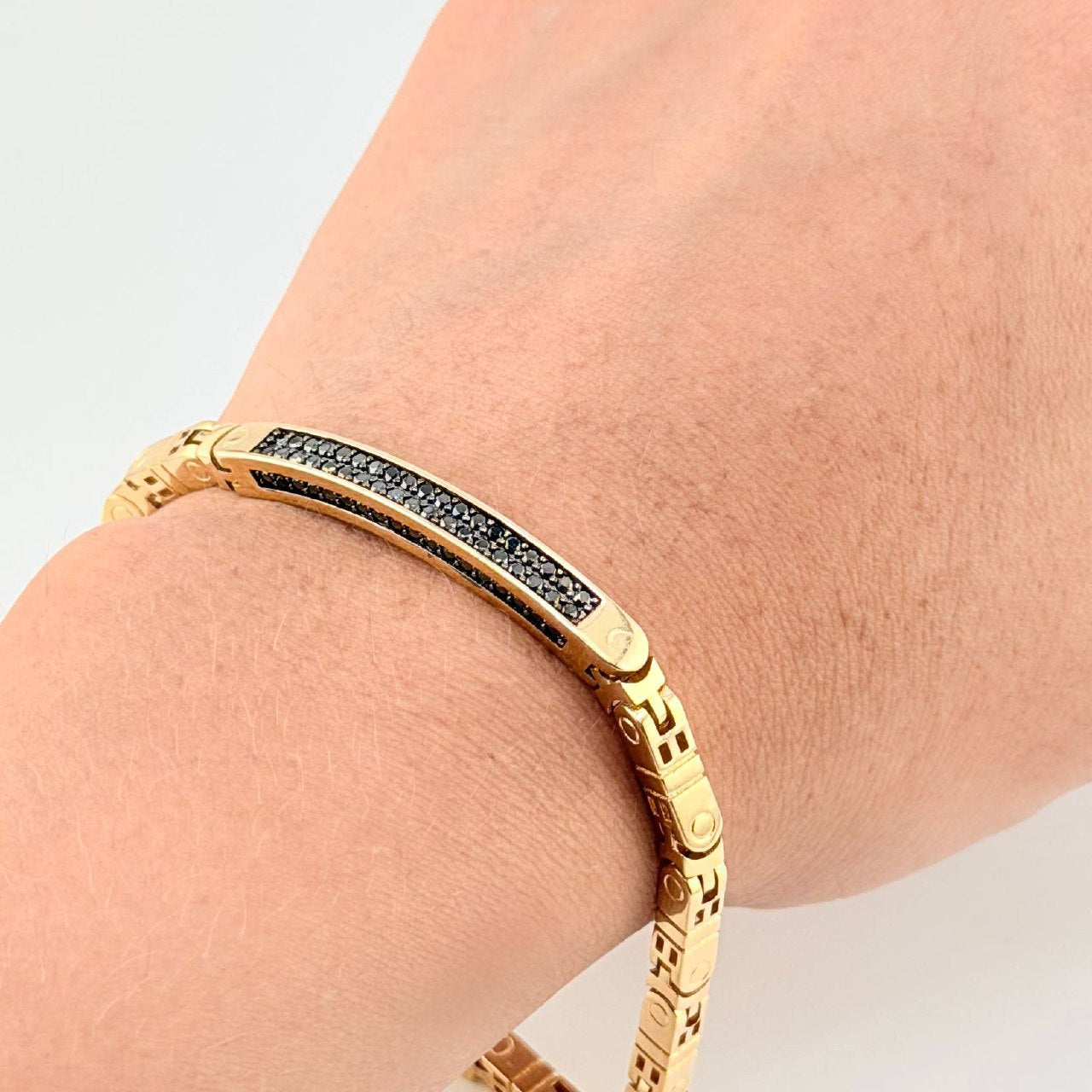 Pulso Curvo Tupido 16.9g / 20.7cm / 3.9mm Oro Amarillo 18K