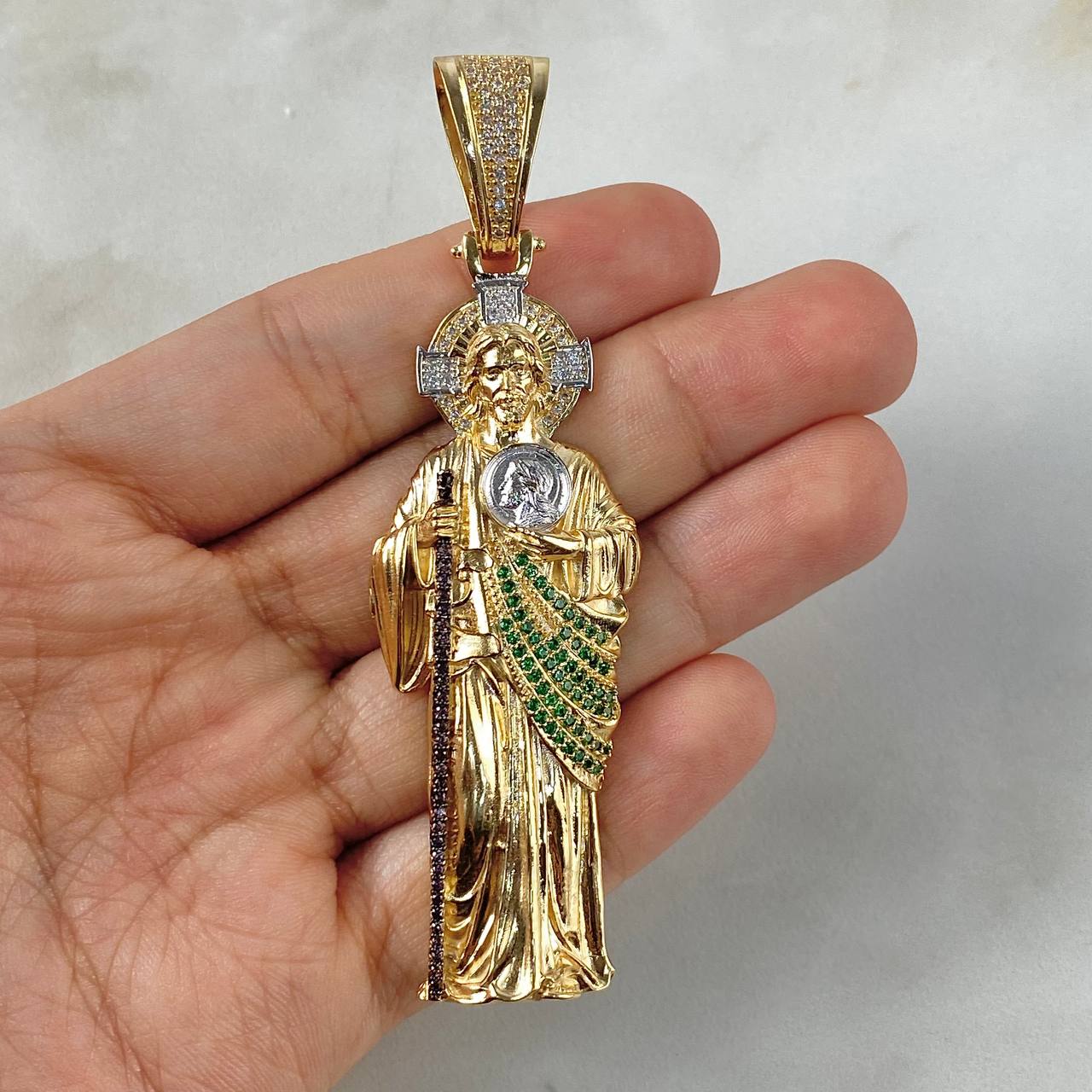 Dije San Judas Tadeo 19gr / 7.4cm / Circones Blancos Verdes Cafes Tres Oros
