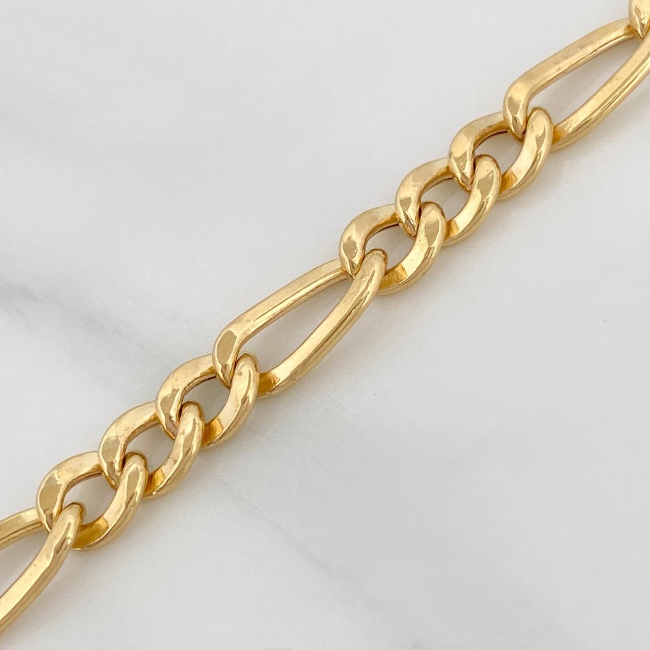 Cadena Figaro 19.45gr / 61cm / 5.04mm Oro Amarillo +1 18K $