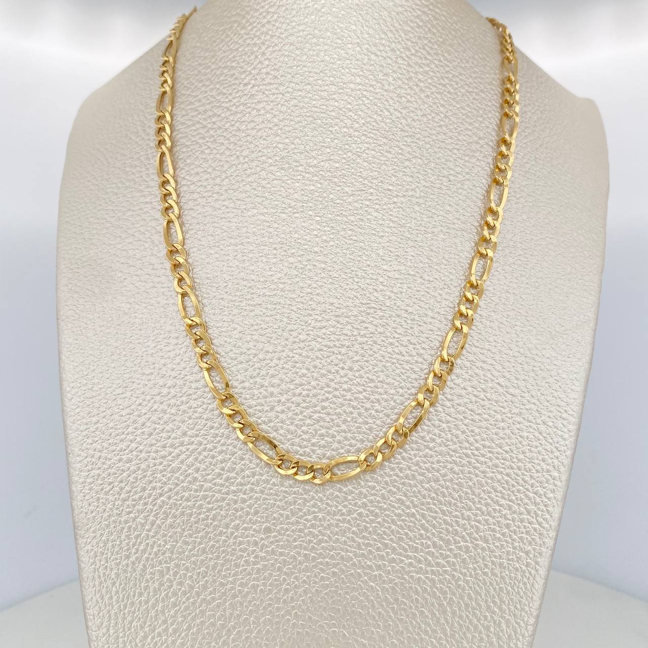 Cadena Figaro 7.65gr / 72.8cm / 4.58mm Oro Amarillo +1 18K $