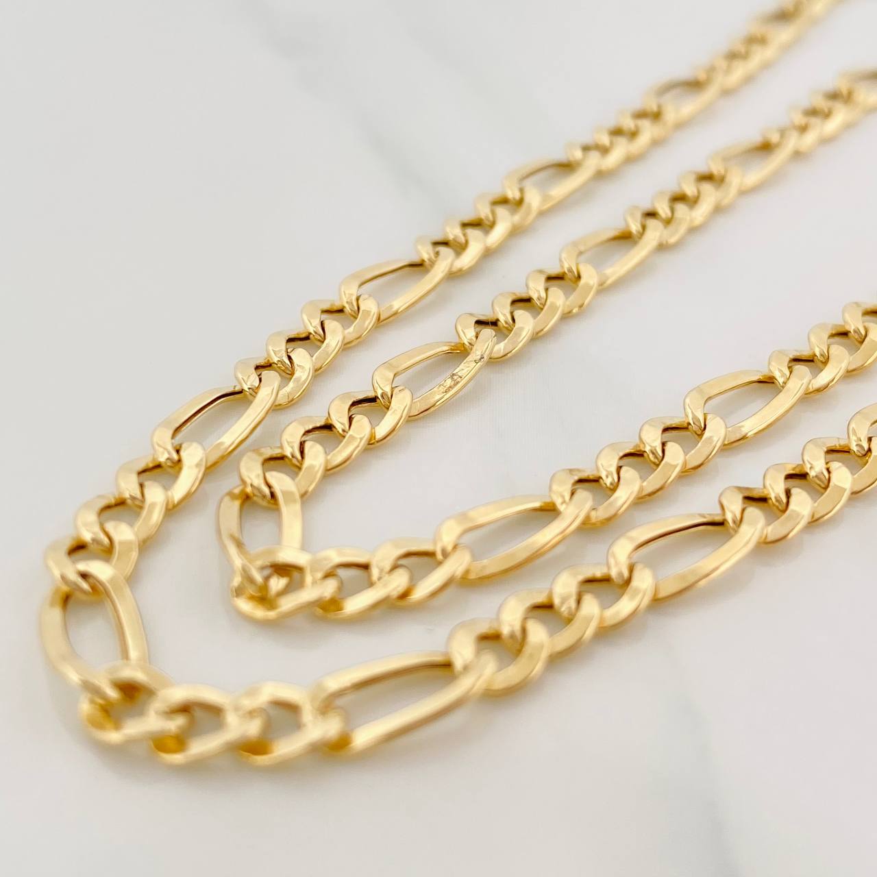 Cadena Figaro 7.65gr / 72.8cm / 4.58mm Oro Amarillo +1 18K $