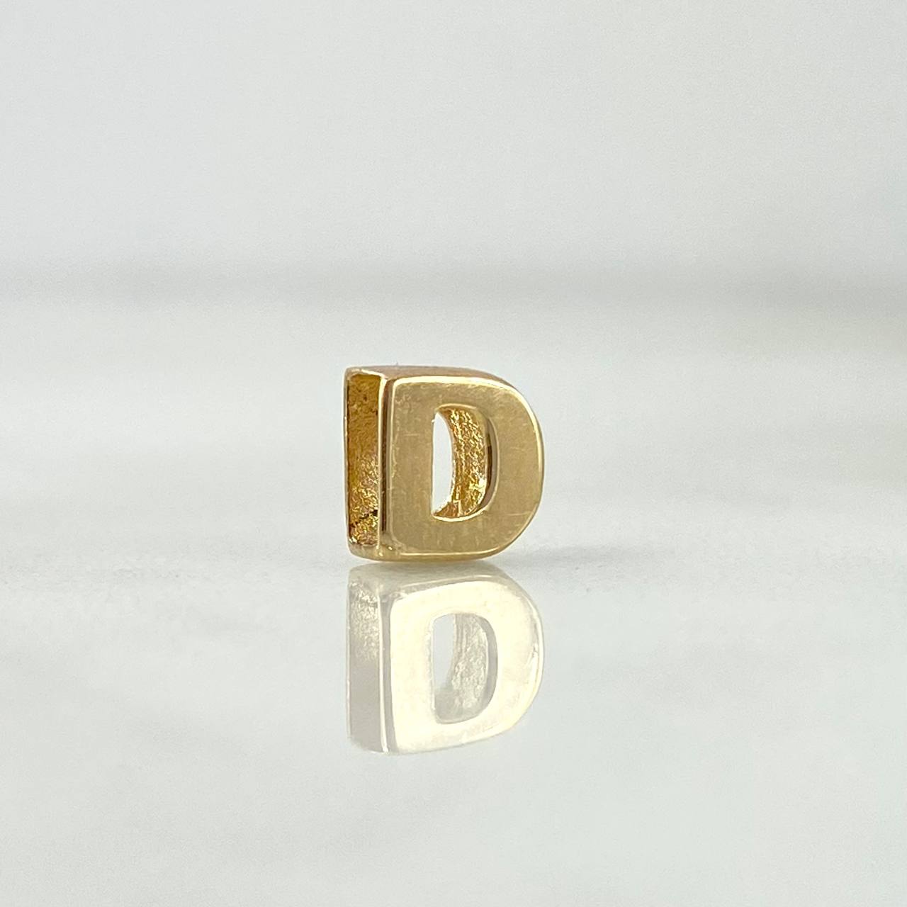 Herraje Letra D 0.35gr / 0.5cm / Oro 18K *