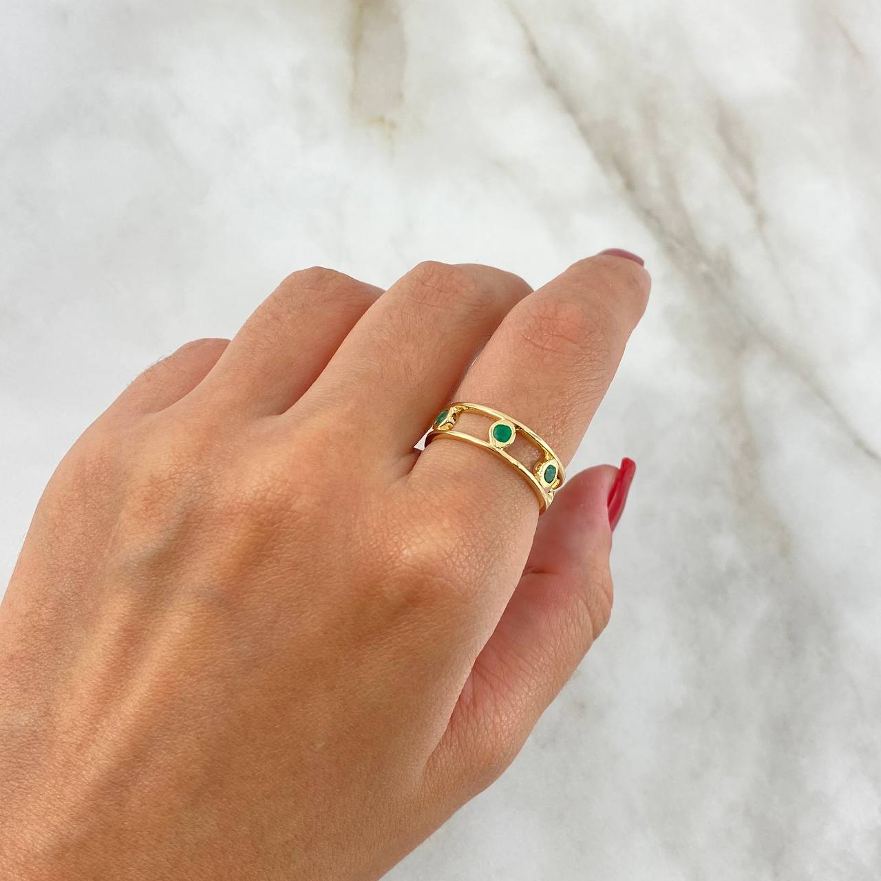 Anillo Corona Seis Piedras Basteadas 3.2gr / T6 1/2 / Esmeraldas 48pts Oro Amarillo (Joya) ©