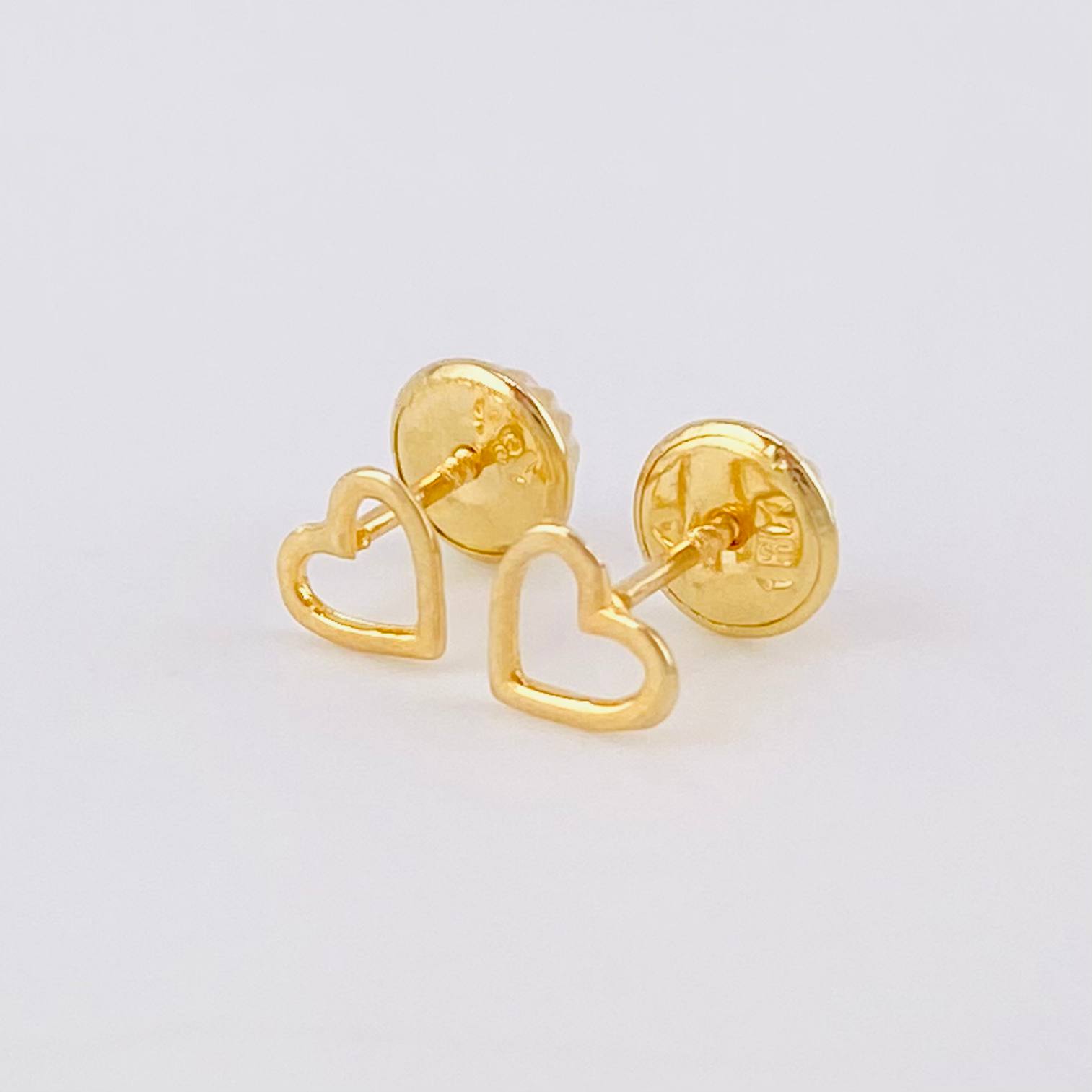 Topos Silueta Corazón 0.45g / 4.7mm Oro Amarillo 18K