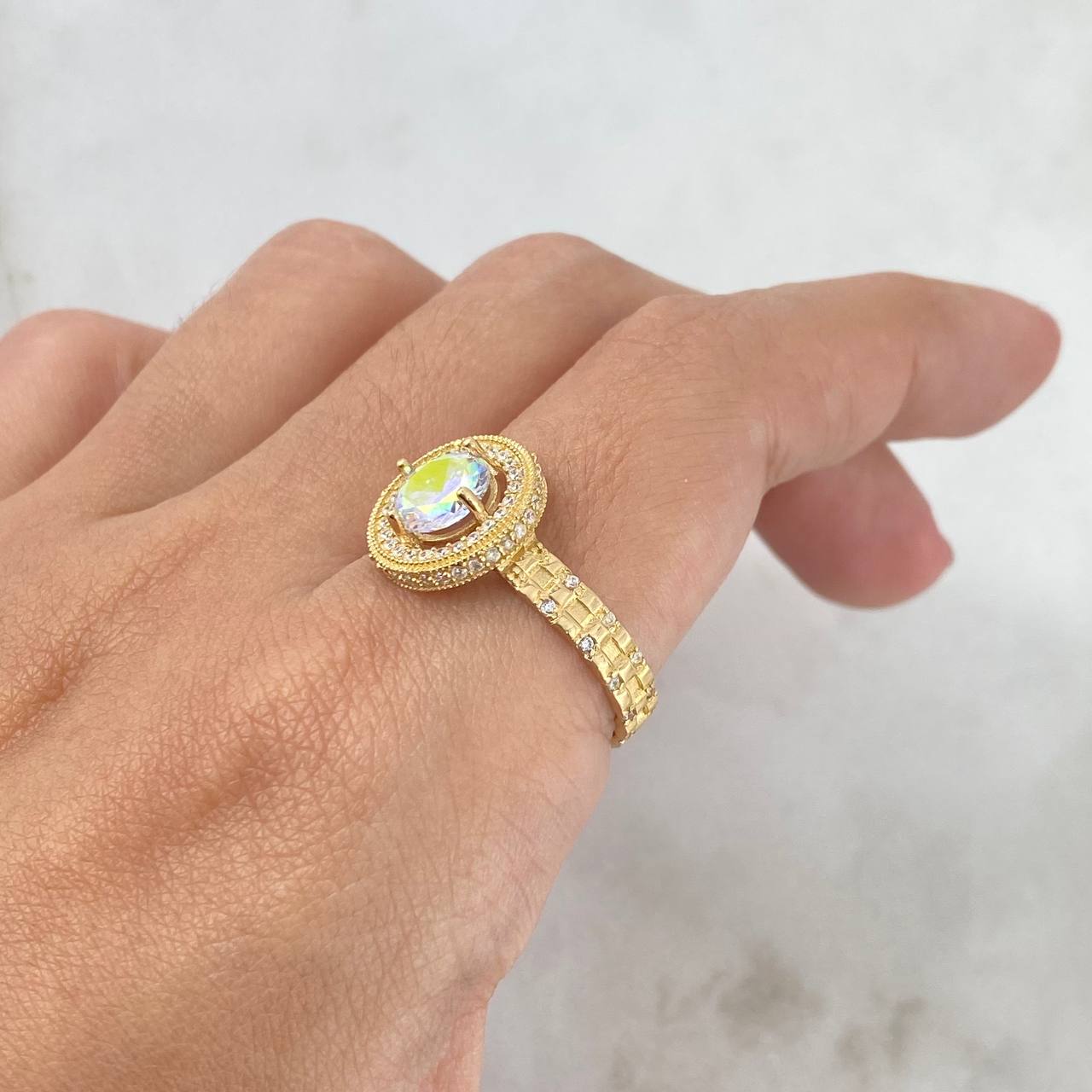 Anillo Solitario Halo Circulo 3.7gr / T9 / Circones Blancos Oro Amarillo