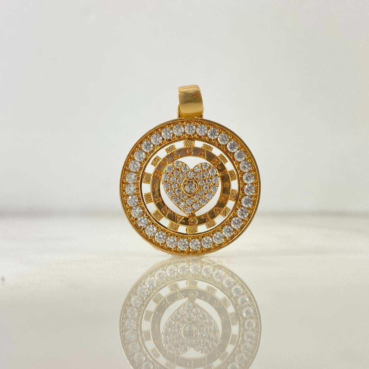 Dije Corazon Rustico 7.15gr / 3.3cm / Circones Blancos Oro Amarillo