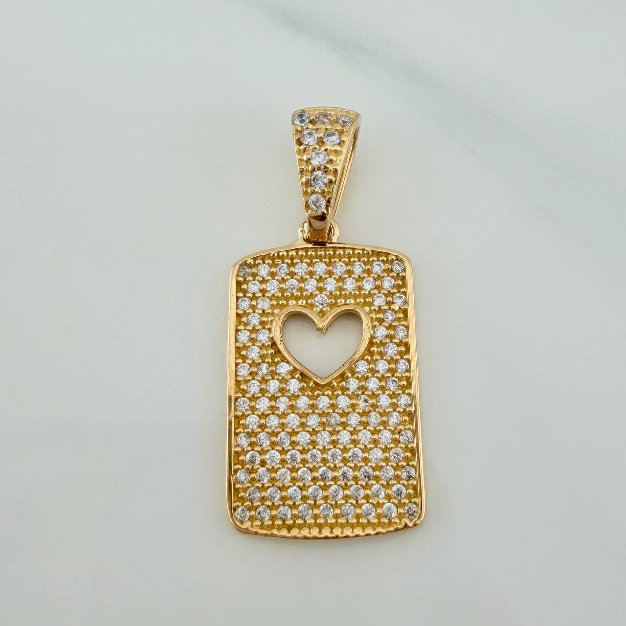 Dije Placa Corazon 3.2gr / 3.1cm / Oro Amarillo 18K %
