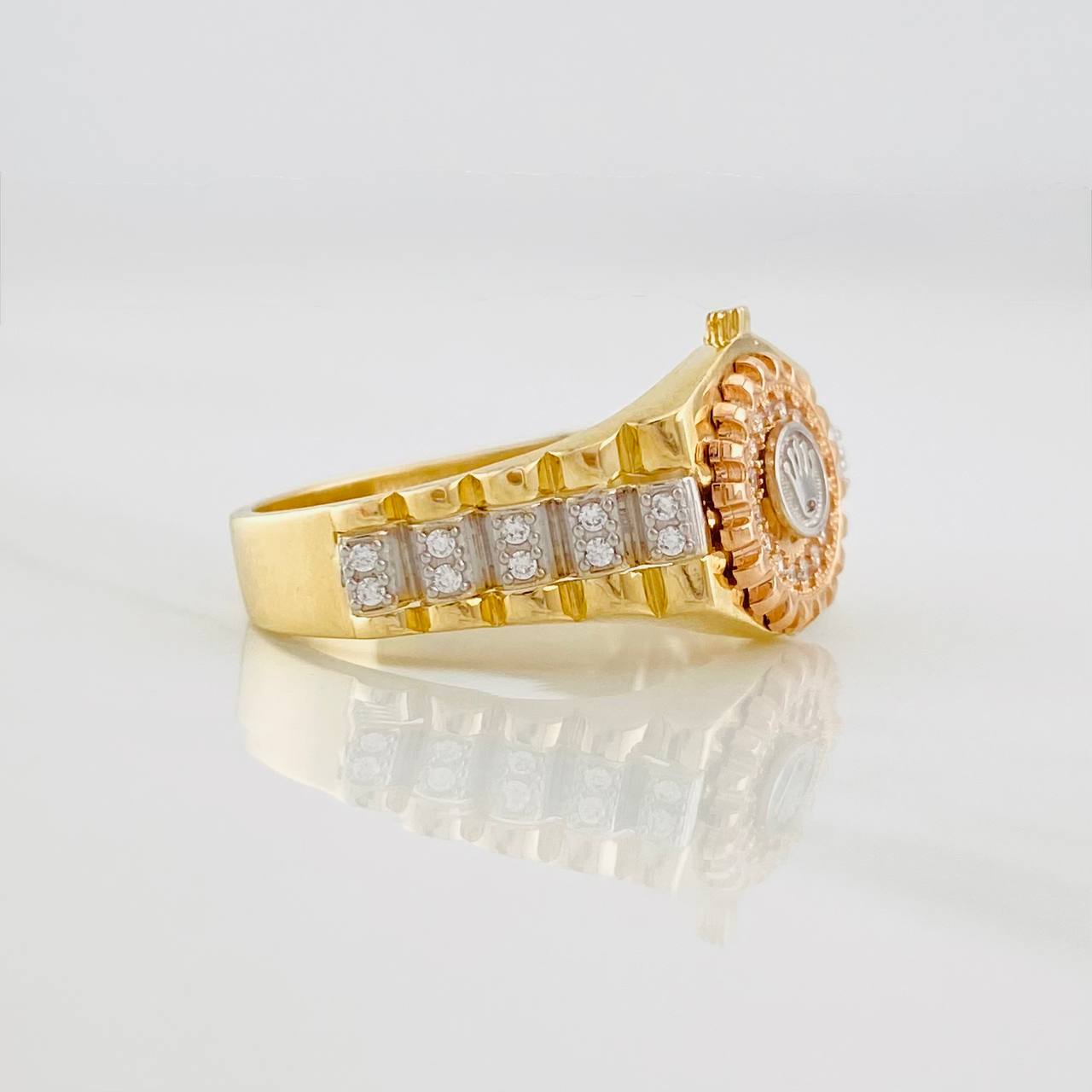 Anillo Corona 4.4g / T8 3/4 Tres Oros 18K