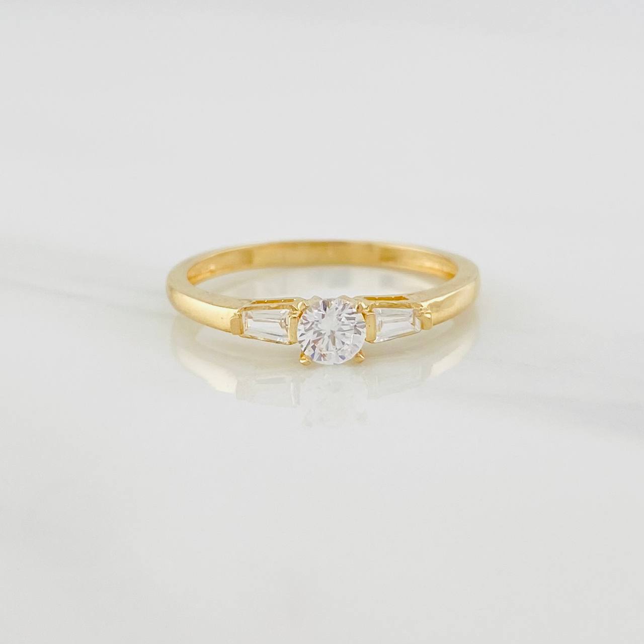 Anillo Solitario 1.5g / T6 3/4 Oro Amarillo 18K