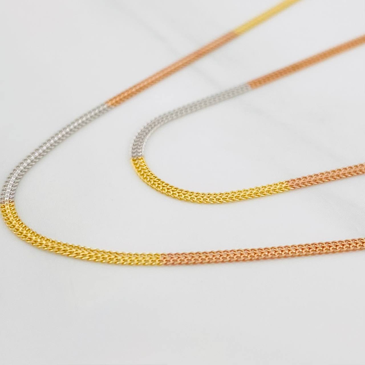 Cadena Sedusa 1.55g / 45cm / 1.47mm Tres Oros 18K
