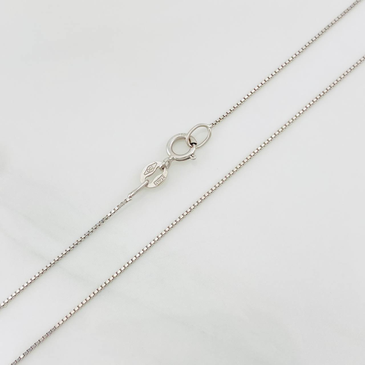 Cadena Veneciana 1.35g / 50cm / 0.62mm Oro Blanco 18K
