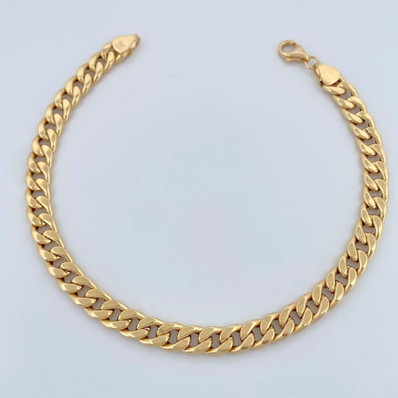 Pulso Cubana 3.65gr / 20.3cm / 5.58mm Oro Amarillo +1 18K $