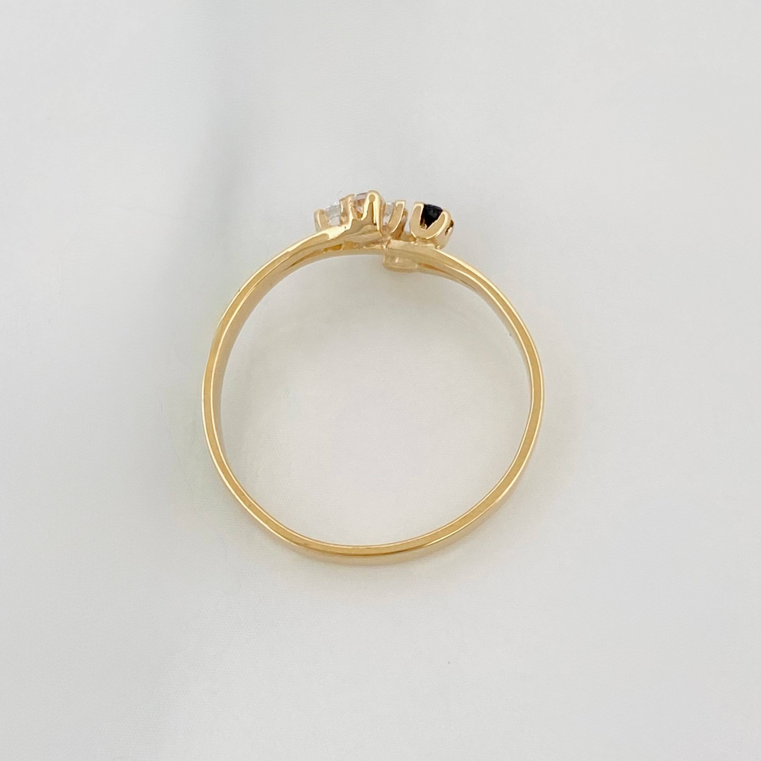 Anillo Piedras 1.75 g / T7 1/2 Oro Amarillo 18K