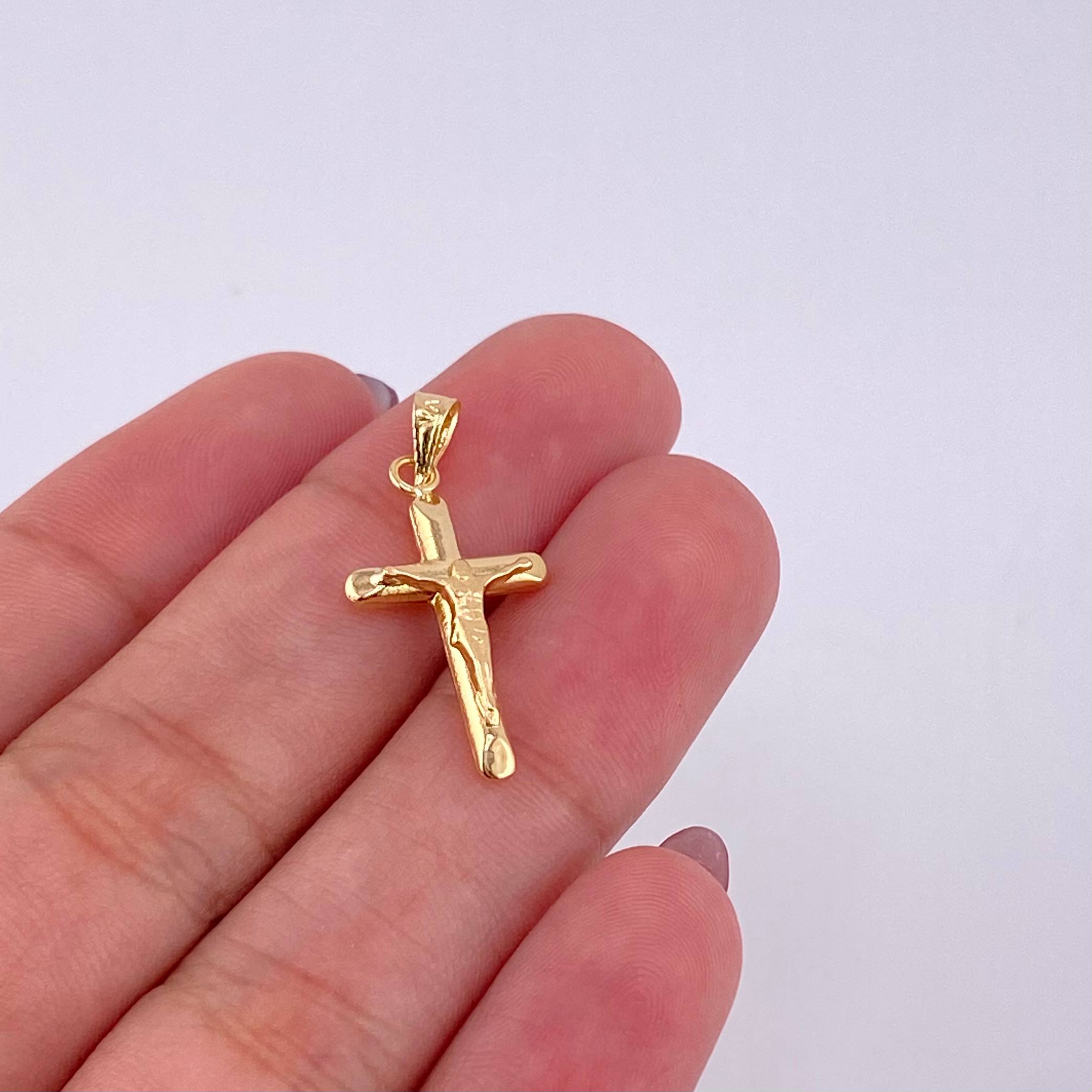Dije Cruz Cristo Puntas Planas Mate 0.75g / 2.7cm Oro Amarillo 18K