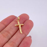 Dije Cruz Cristo Puntas Planas Mate 0.75g / 2.6cm Oro Amarillo 18K