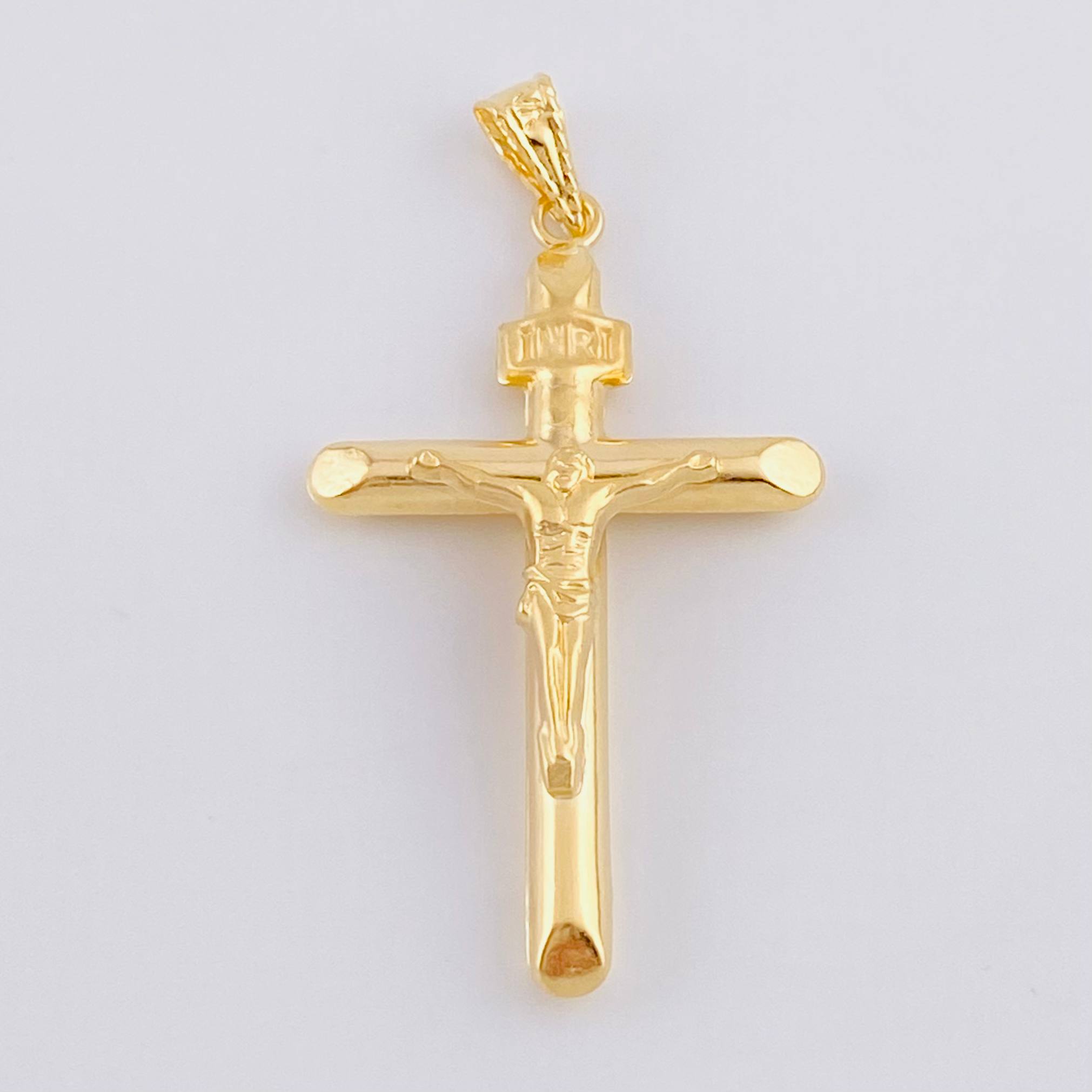 Dije Cruz Cristo Puntas Planas Mate 1.95g / 4.3cm Oro Amarillo 18K