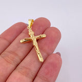 Dije Cruz Cristo Puntas Planas Mate 1.55g / 3.9cm Oro Amarillo 18K