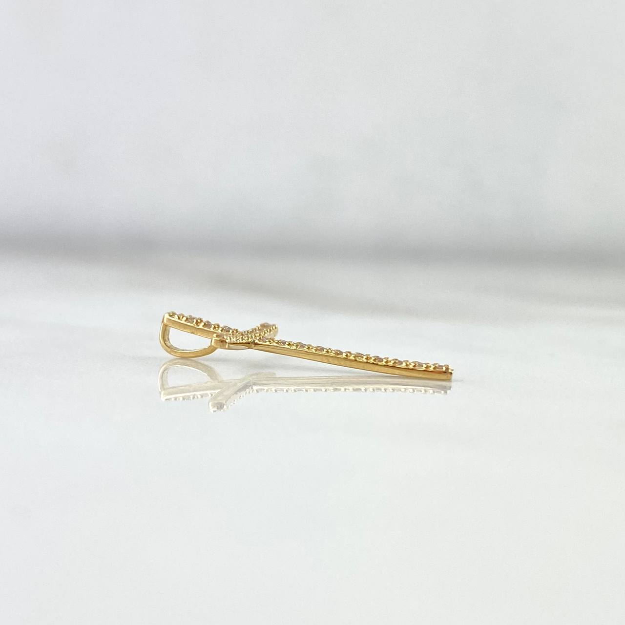 Dije Cruz 0.65gr / 2.4cm / Diamantes Blancos 40pts Oro Amarillo (Joya) *