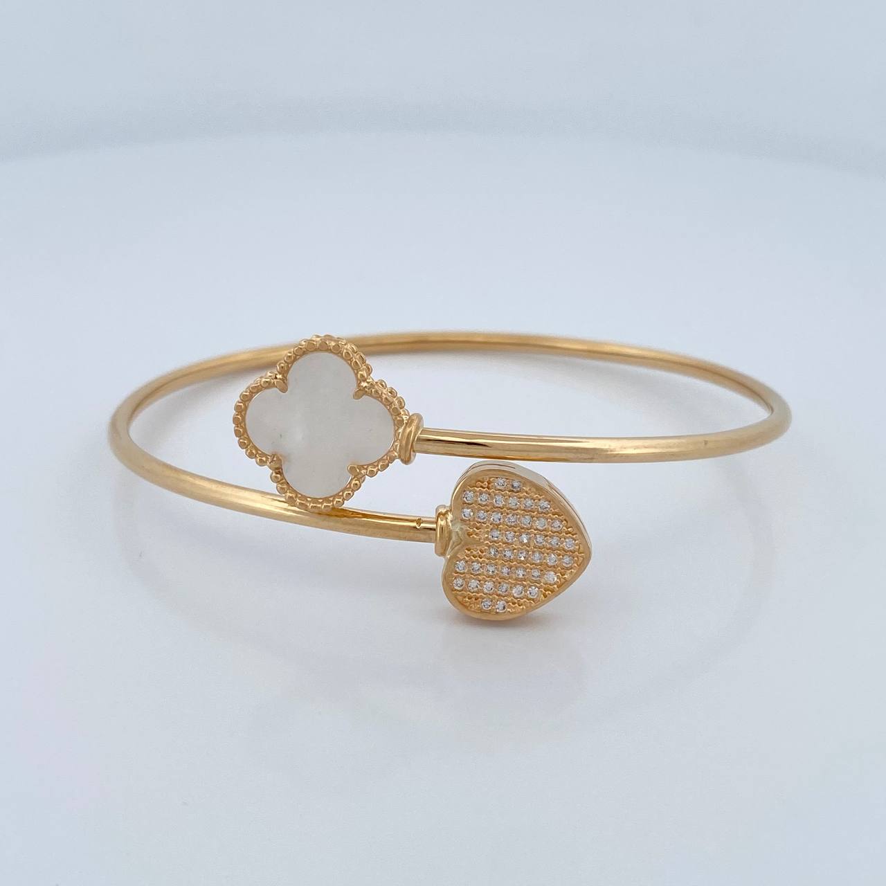 Pulso Aro Trebol Corazon 9.3gr / 19.3cm / 2.3mm Oro Amarillo Nac.Esp. 18K %