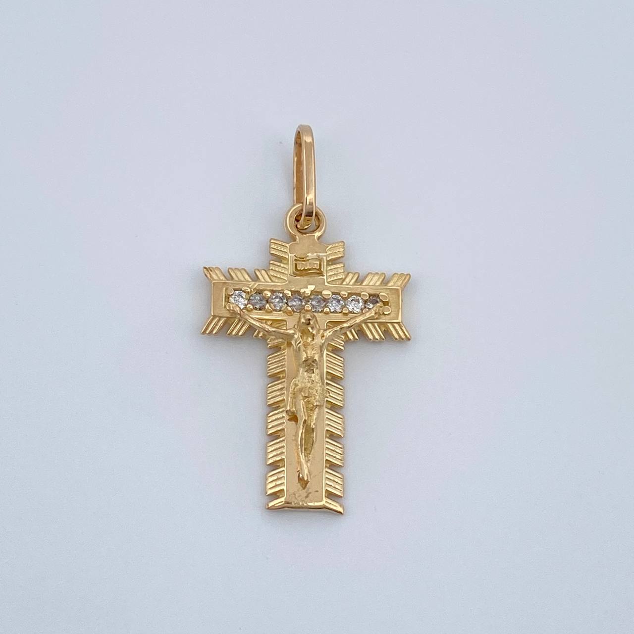 Dije Cruz Cristo Milagroso 2.15gr / 2.5cm / Oro Amarillo 18K %