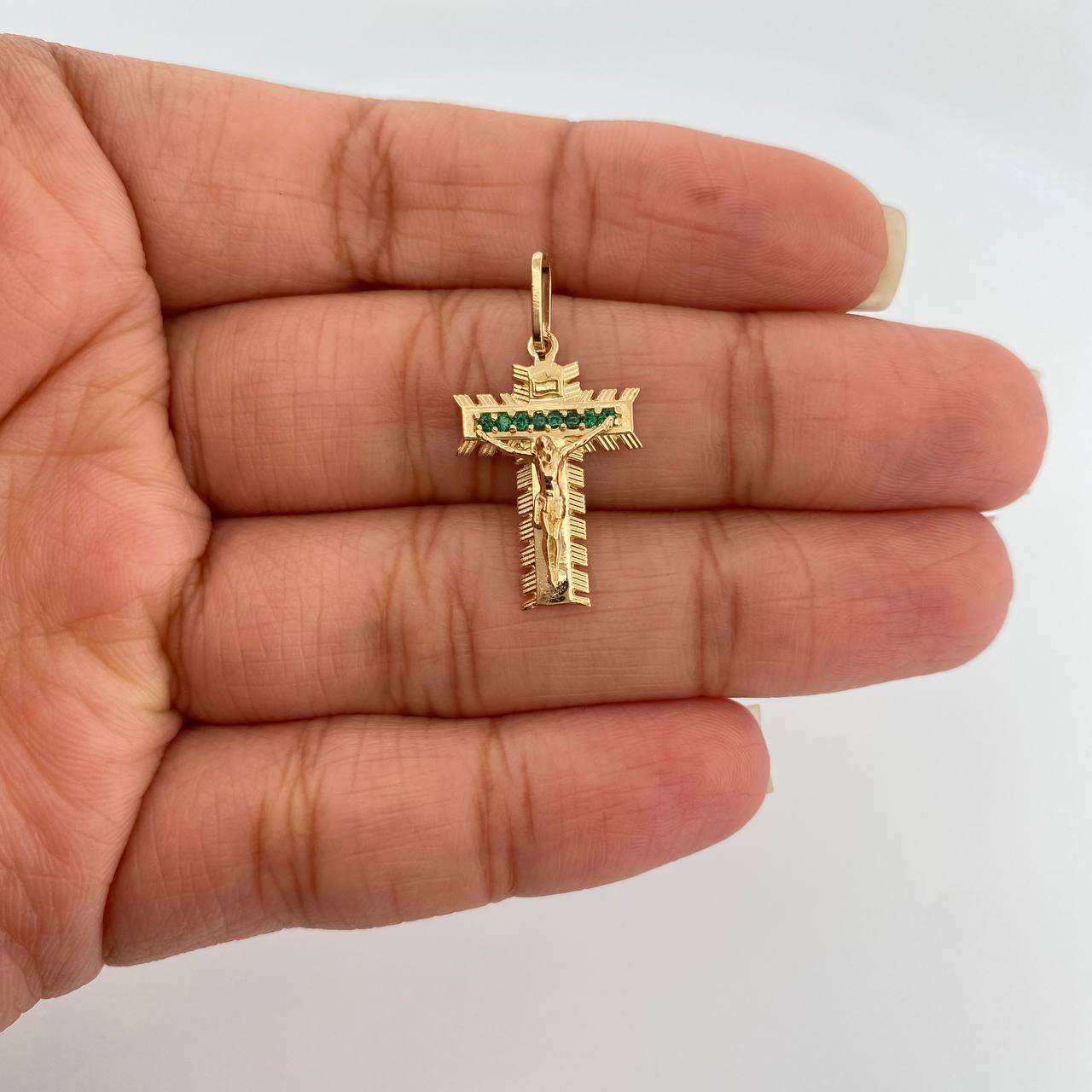 Dije Cruz Cristo Milagroso 2.15gr / 2.5cm / Oro Amarillo 18K %