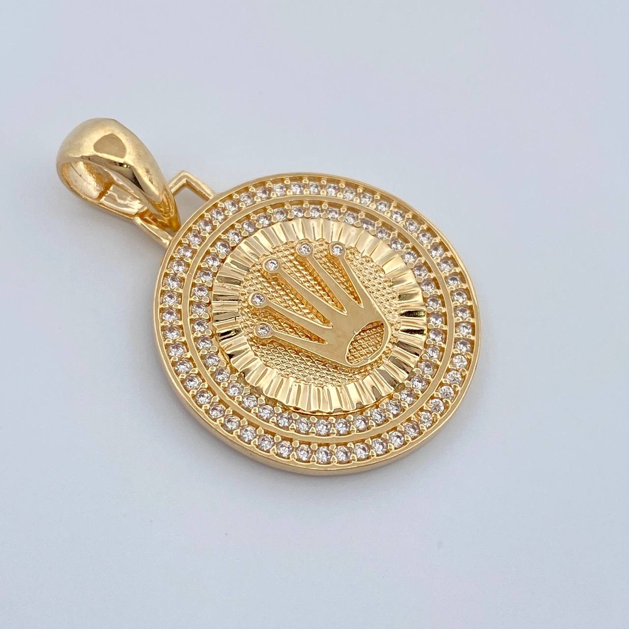 Dije Corona 4.3gr / 3.1cm / Oro Amarillo 18K %