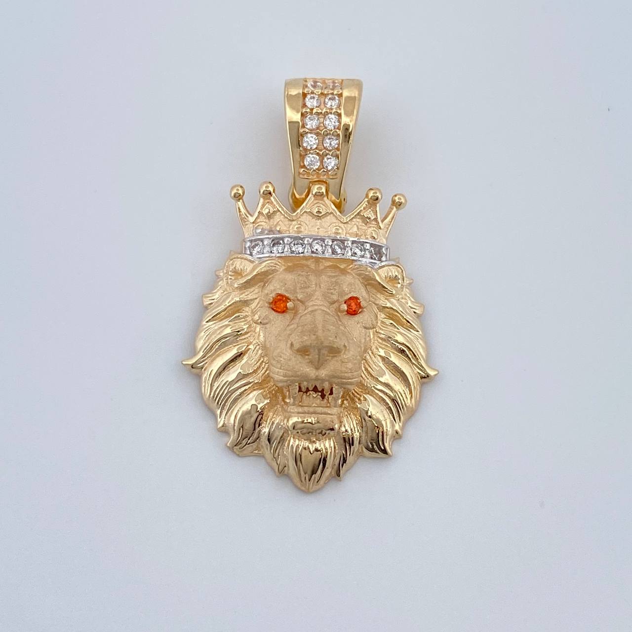 Dije Leon 3.65gr / 2.7cm / Dos Oros Amarillo Blanco  18K %