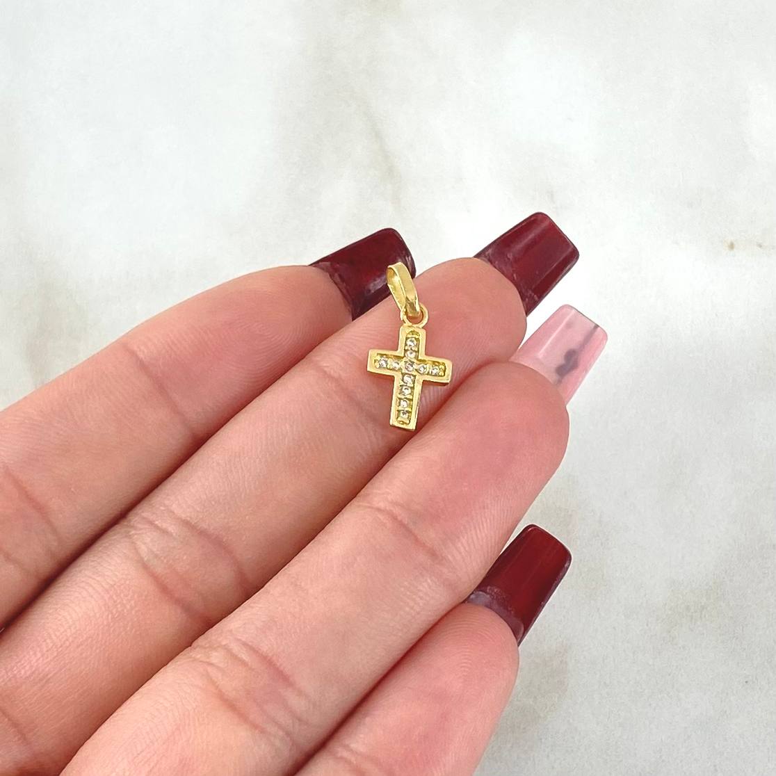 Dije Crúz  0.7gr / 1.6cm / Oro 18K *