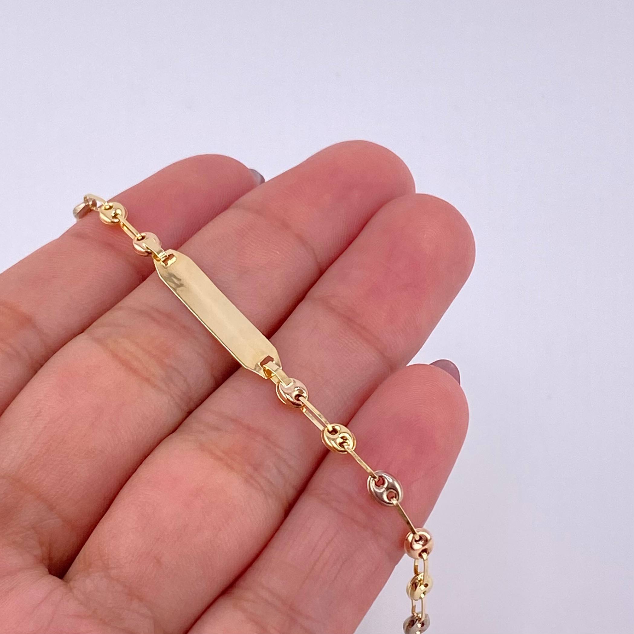 Pulso Bebé GC Placa Rectangular Ovalada 1.5g / 14.9cm / 3.3mm Tres Oros 18K