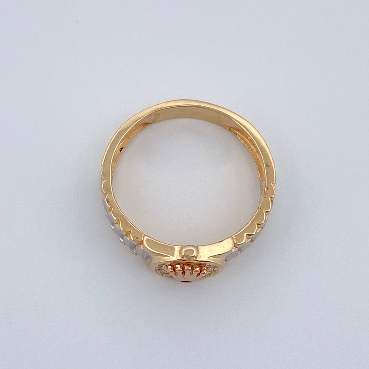 Anillo Corona 3.95gr / T6 1/2 / Tres Oros 18K %